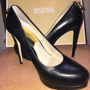 Michael Kors Antionette leather heels-black